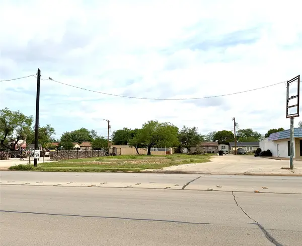 5226 S 7th Street, Abilene, TX 79605