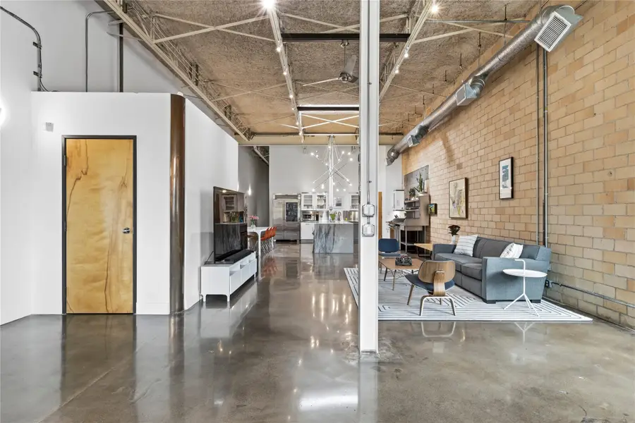 335 S Hall Street, Dallas, TX 75226 - #3