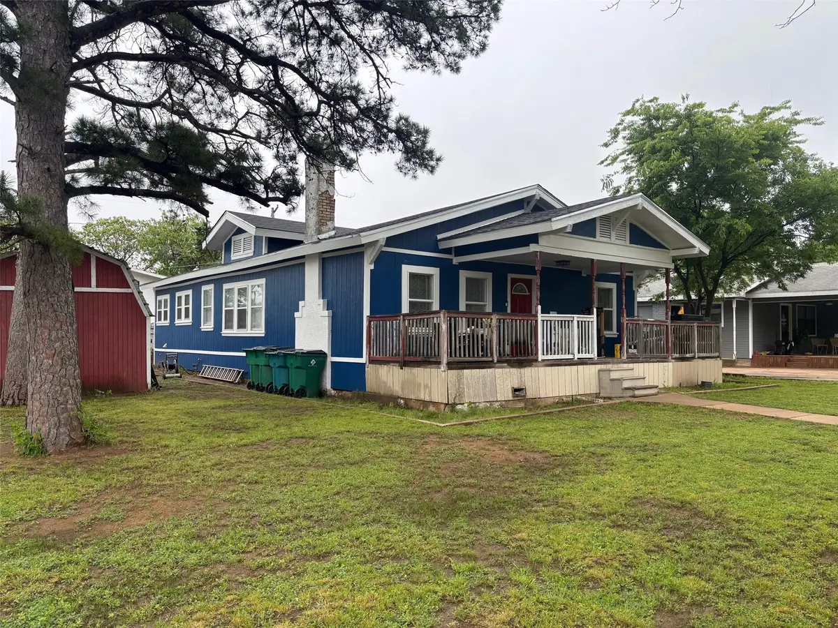 200 S Hillcrest Avenue, Eastland, TX 76448 - #1