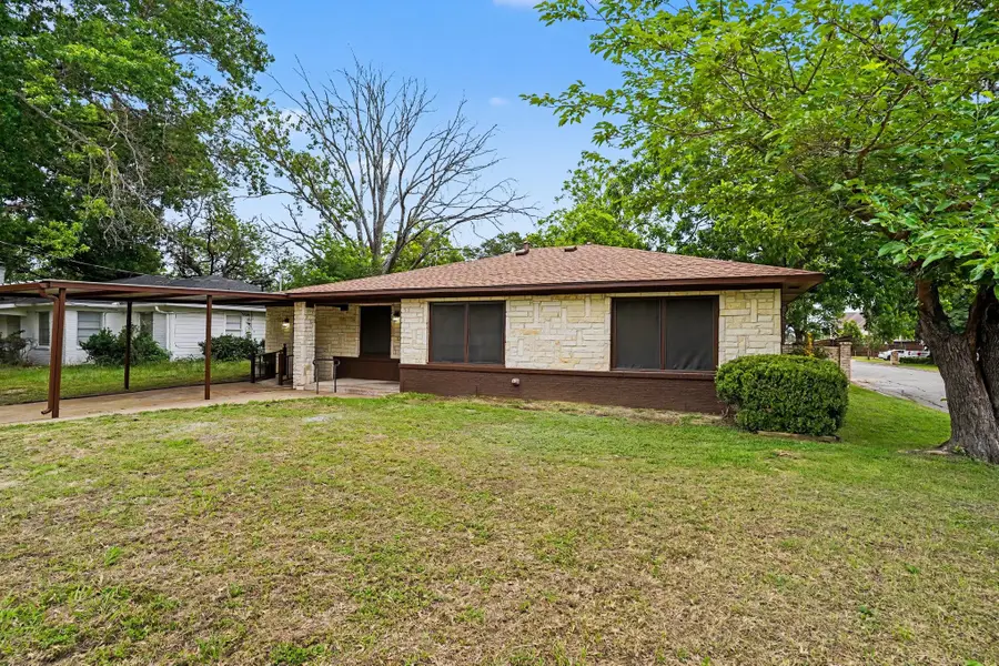 801 N 37th Street, Corsicana, TX 75110 - #3