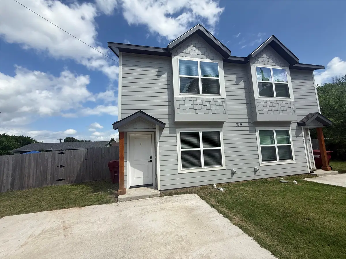 318 Henderson Street, Bonham, TX 75418 - #1