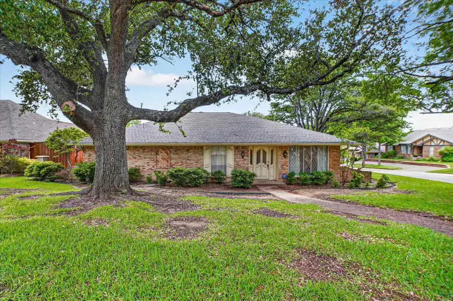 6804 Kenwhite Drive, Dallas, TX 75231 - #2