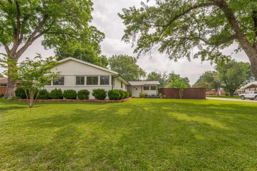 3581 Woodleigh Drive, Dallas, TX 75229 - #2