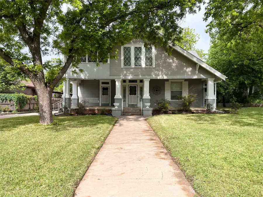 505 N Elm Street, Comanche, TX 76442 - #3