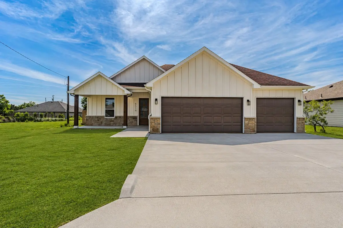 5519 Belaire Circle, Granbury, TX 76048 - #1