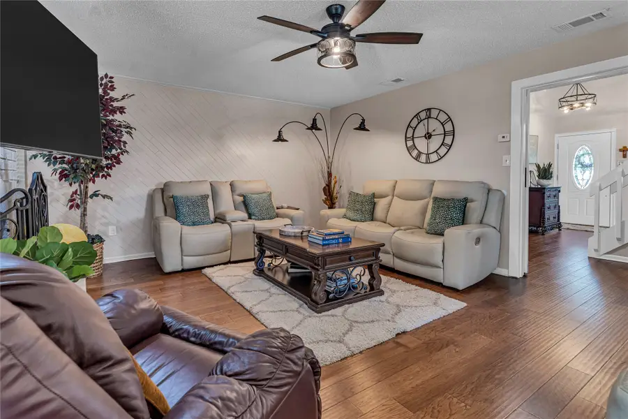 1732 Mayflower Drive, Carrollton, TX 75007 - #2