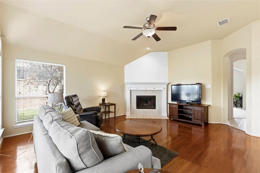 3724 Ranchman Boulevard, Denton, TX 76210 - #3