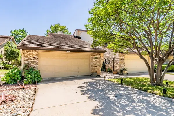5912 Meadow Wood Lane, Fort Worth, TX 76112