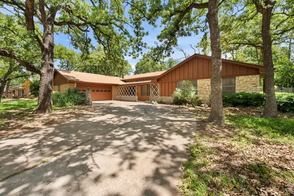 1605 Cienegas Circle, Fort Worth, TX 76112