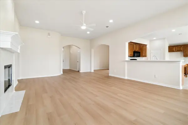 11000 Owl Creek Drive, Fort Worth, TX 79179