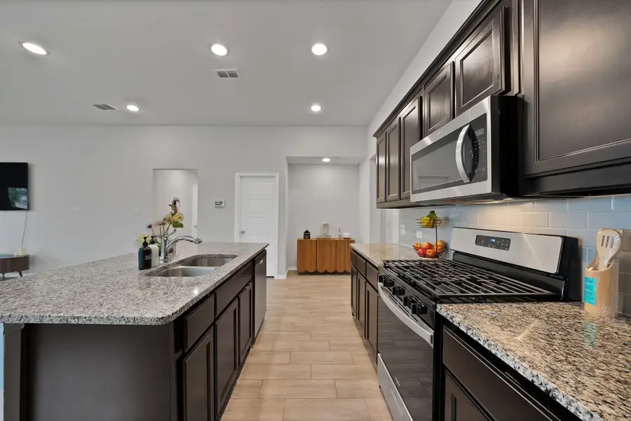 340 Freestall Drive, Midlothian, TX 76065 - #2