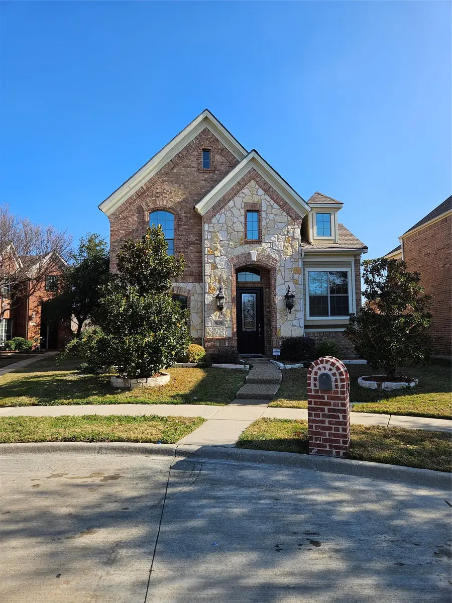 9208 Dillon Trail, Irving, TX 75063 - #3