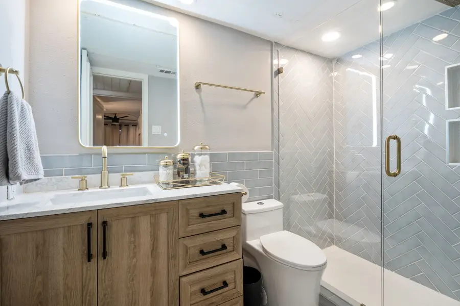 10220 Regal Oaks Drive #D, Dallas, TX 75230 - #2