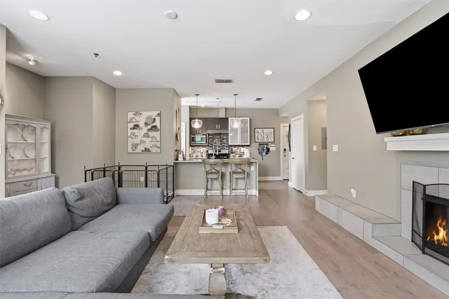 1320 May Street #214, Fort Worth, TX 76104 - #2