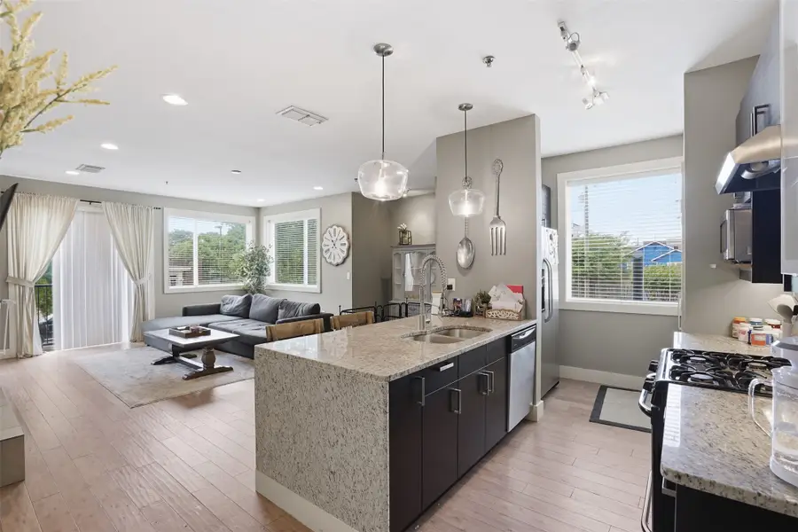 1320 May Street #214, Fort Worth, TX 76104 - #3