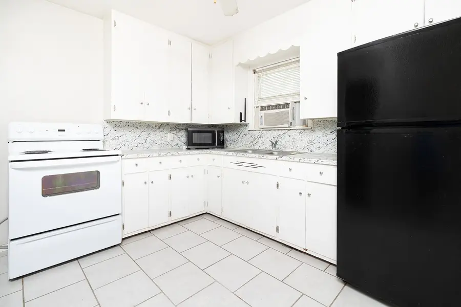 1928 S Walnut Street, Brady, TX 76825 - #2