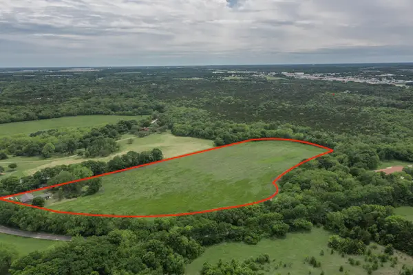 2600 W Main Street, Lancaster, TX 75146