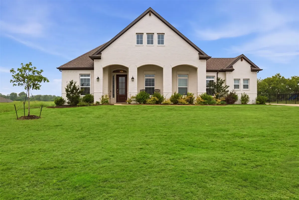 6008 Glenwood Drive, Joshua, TX 76058 - #1