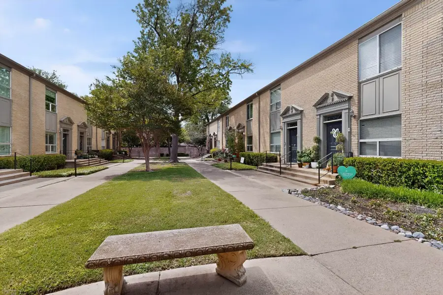 7506 W Northwest Highway #8, Dallas, TX 75225 - #3