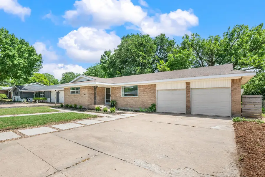 413 Patricia Road, Hurst, TX 76053 - #2