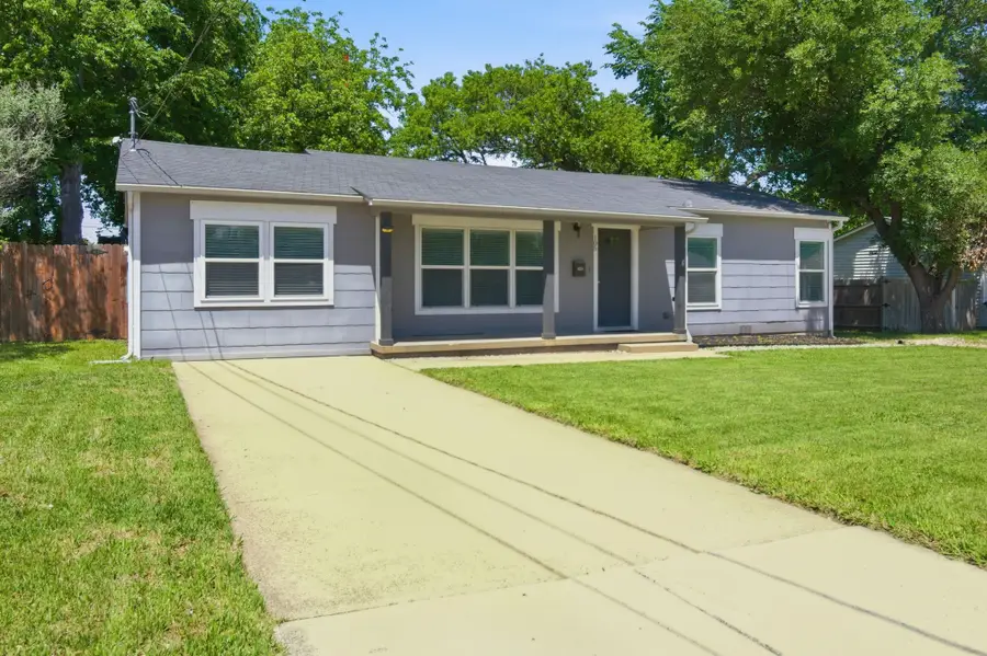 105 Anderson Street, Burleson, TX 76028 - #2