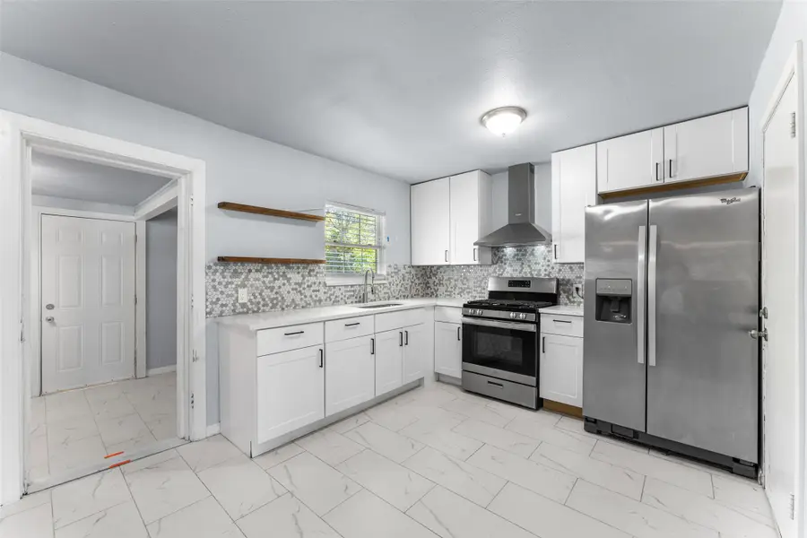 612 E 8th Street, Kemp, TX 75143 - #3