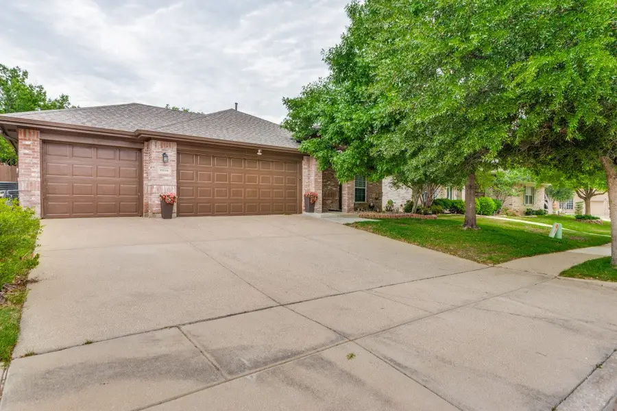 10534 Highland Ridge Road, Fort Worth, TX 76108 - #3