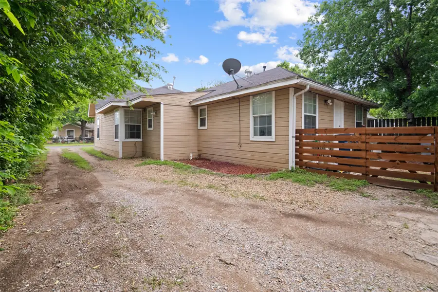 2539 Sharon Street, Dallas, TX 75211 - #3