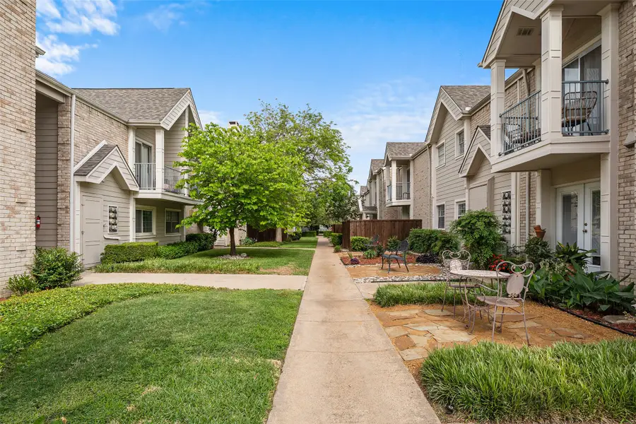 5881 Preston View Boulevard #111, Dallas, TX 75240 - #3