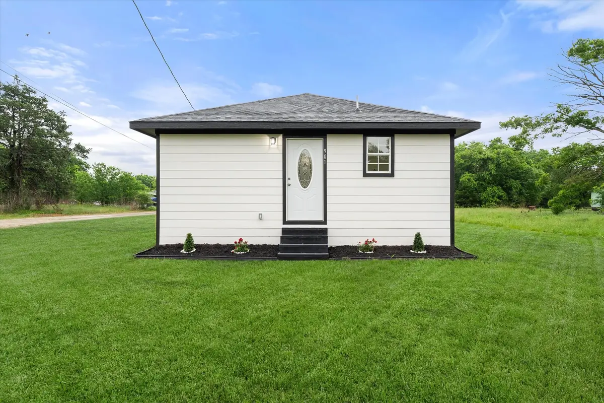 901 S 3rd, Dawson, TX 76639 - #1