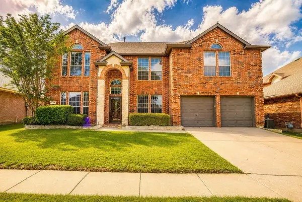 5364 Lake Chelen Drive, Fort Worth, TX 76137