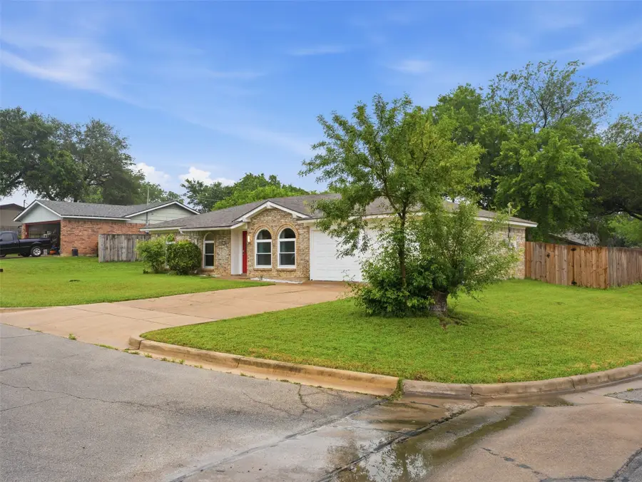 6100 Melody Lane, Watauga, TX 76148 - #3