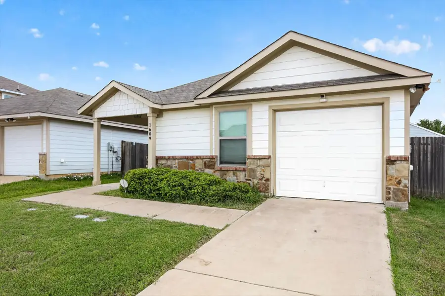 1609 Village Park Trail, Burleson, TX 76028 - #2