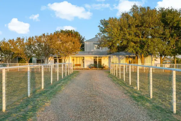 2436 Big Sky Trail, Ponder, TX 76259