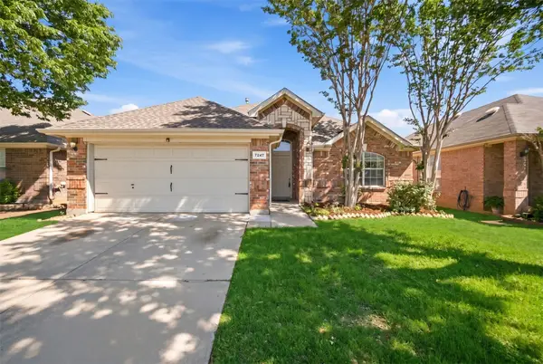 7247 Kentish Drive, Fort Worth, TX 76137
