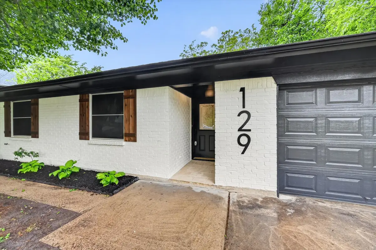 129 N Dobson Street, Burleson, TX 76028 - #1
