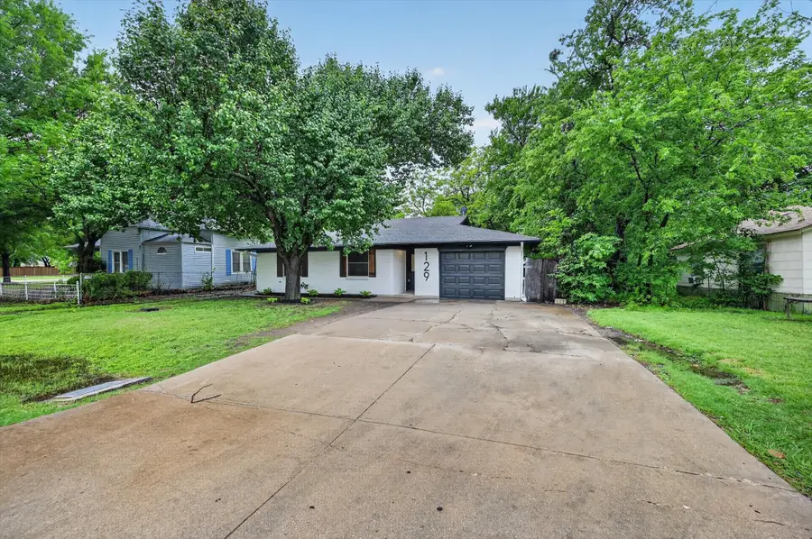 129 N Dobson Street, Burleson, TX 76028 - #2