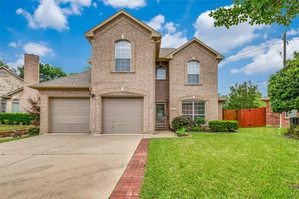 2632 Britany Cir Circle, Bedford, TX 76022