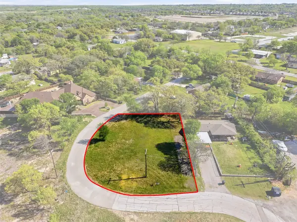 4236 Karen Lane, Lake Worth, TX 76135