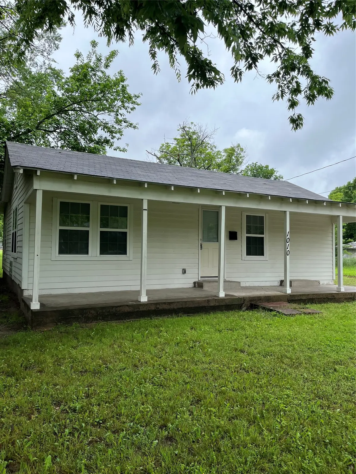 1010 E College Street, Terrell, TX 75160 - #1