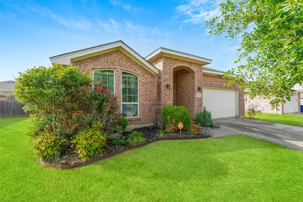 945 Abigale Lane, Dallas, TX 75253