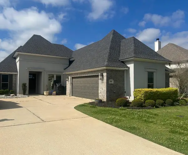 908 Chisolm Trail, Bossier City, LA 71111