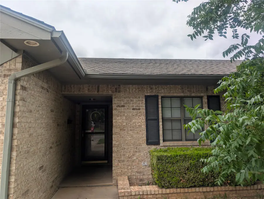 3026 Moffett Avenue, Wichita Falls, TX 76308 - #2