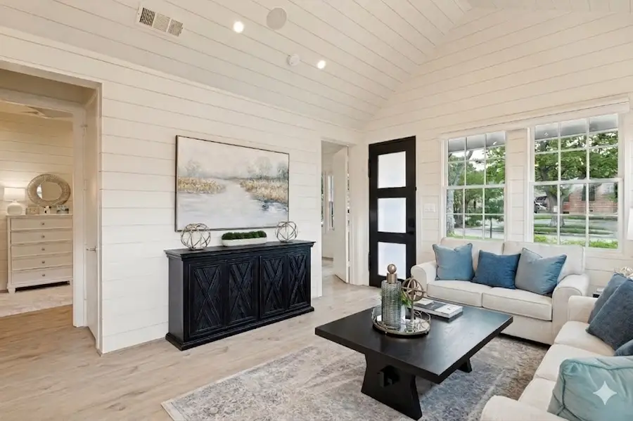 5718 Goodwin Avenue, Dallas, TX 75206 - #2