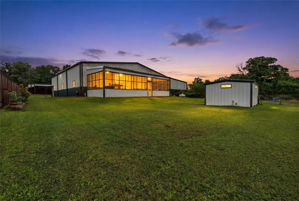925 Jennings Lane, Azle, TX 76020 - #1