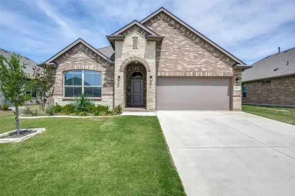 5267 Mountain View Drive, Krum, TX 76249