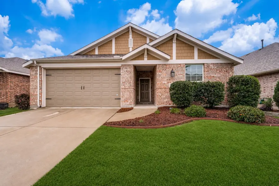 1612 Meadow Trail Lane, Aubrey, TX 76227 - #2