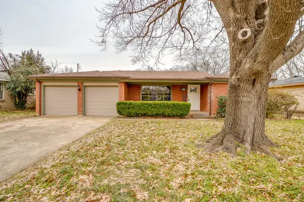 3528 Garwood Drive, North Richland Hills, TX 76117