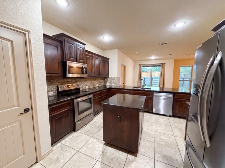 1217 Ashley Drive, Weatherford, TX 76087 - #2