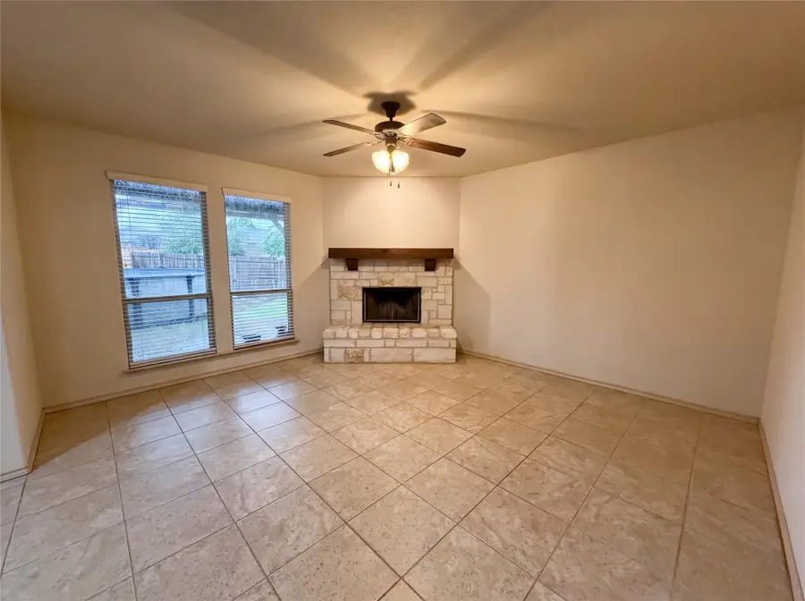 1217 Ashley Drive, Weatherford, TX 76087 - #3